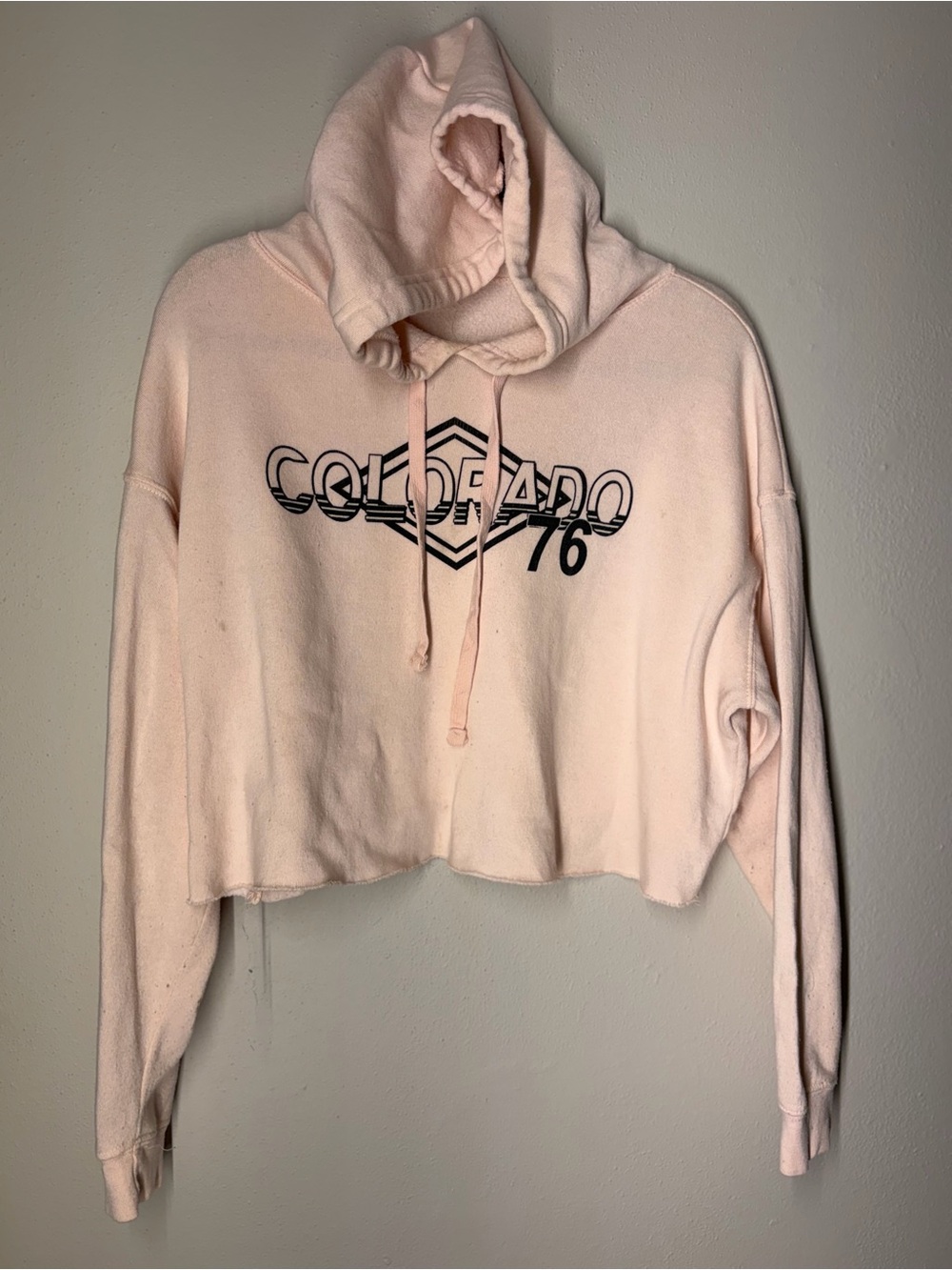 Colorado 76 Cropped Hoodie - Pale Pink